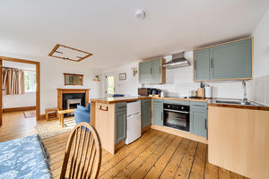 Photo 16- click for photo gallery